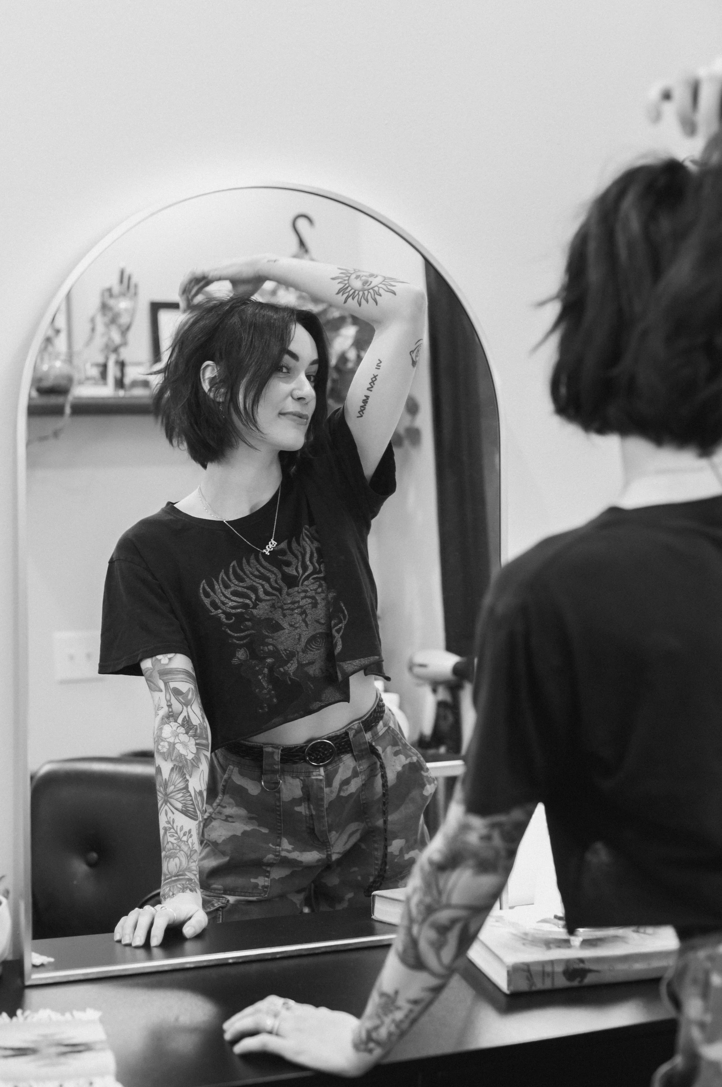 TEAM/ BOOKING — Fringe. Beauty Lounge