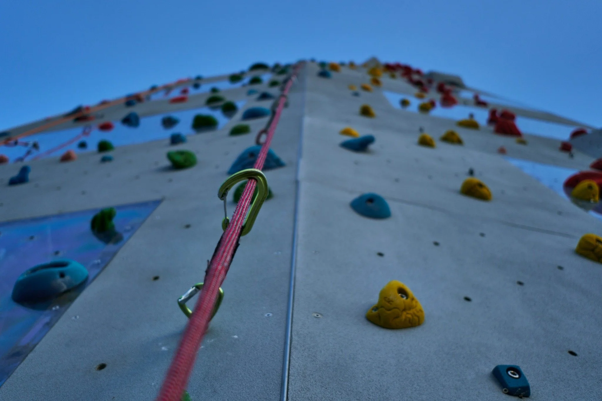 🚨 ATTENTION CLIMBERS 🚨
The Thursday evening Climbing Development Sessions on May 29, 2025, are cancelled due to instructor unavailability. Holiday Climbing Sessions on Thursday are still ON! 🎉
Sorry for any inconvenience. Regular sessions resume S