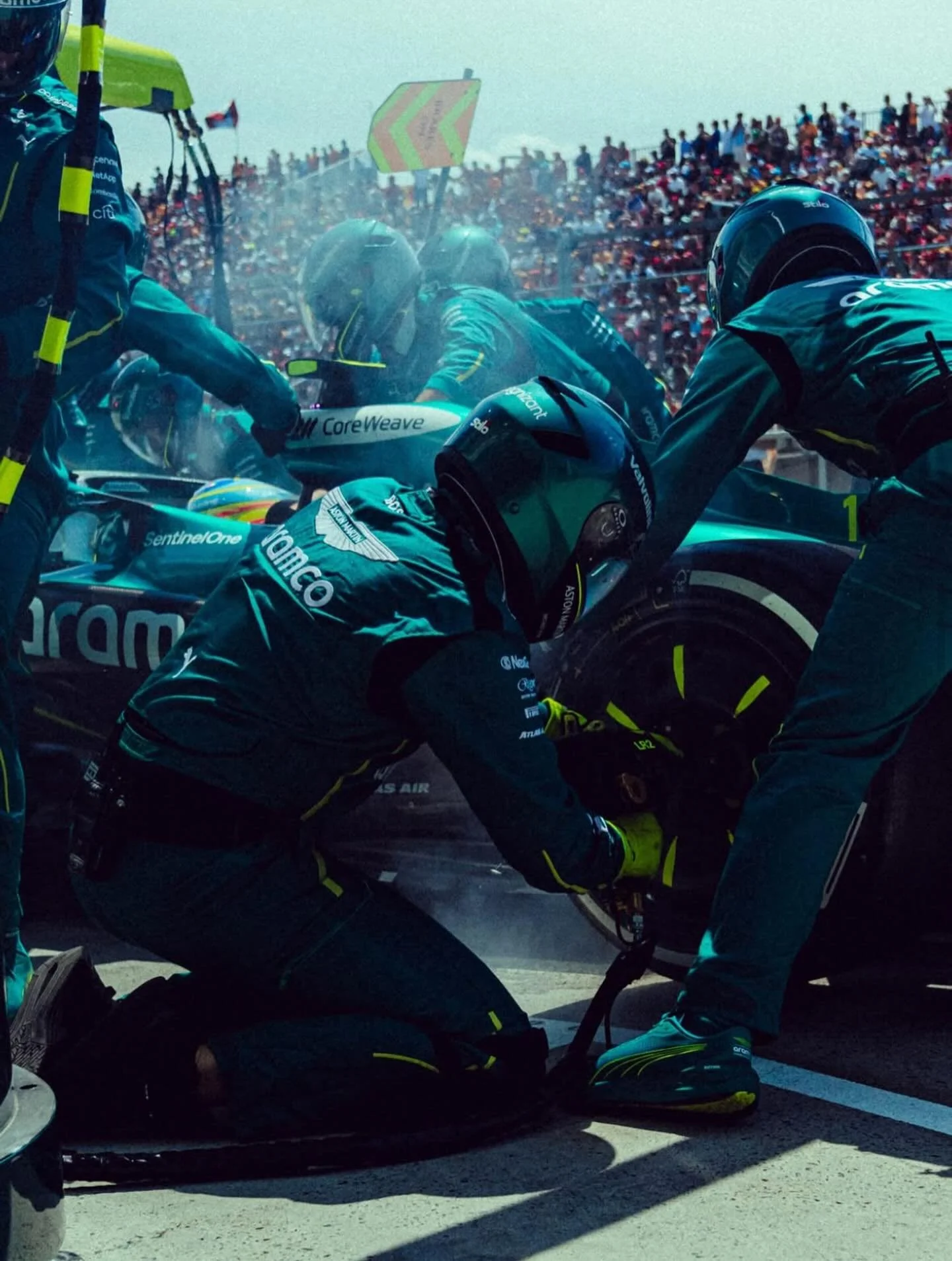 Beauty Brands are revving up in motorsport&hellip; 

In celebration of the British Grand Prix @astonmartinf1 launched their collaboration with @glaize.co achieving the exact Aston Martin Aramco F1 racing green for the TikTok viral nail wrap brand. 

