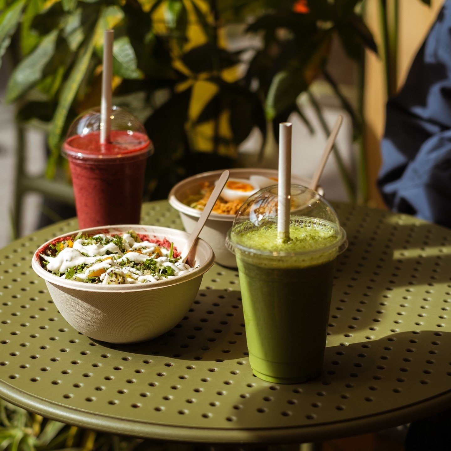 Introducing @bewliehill's newest seasonal bowls for May! 🍃

Kickstart your day with a refreshing selection of crispy salads, nutritious smoothies, or fruit-packed juices. Enjoy a burst of flavour and energy to fuel your day ahead.