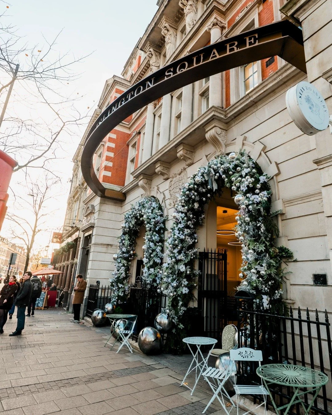 Happy New Year from Islington Square ✨​​

As we step into 2026, we&rsquo;re looking back on 2025 - welcoming new arrivals like @wagworkslondon, @teegolondon and @nguyenwahedart, screening Wimbledon on the Boulevard, bringing families
together for Hal