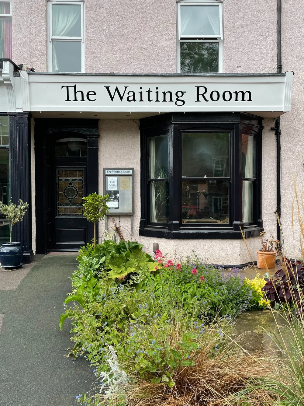 The Waiting Room Vegetarian Restaurant - Award Winning Food in Eaglescliffe