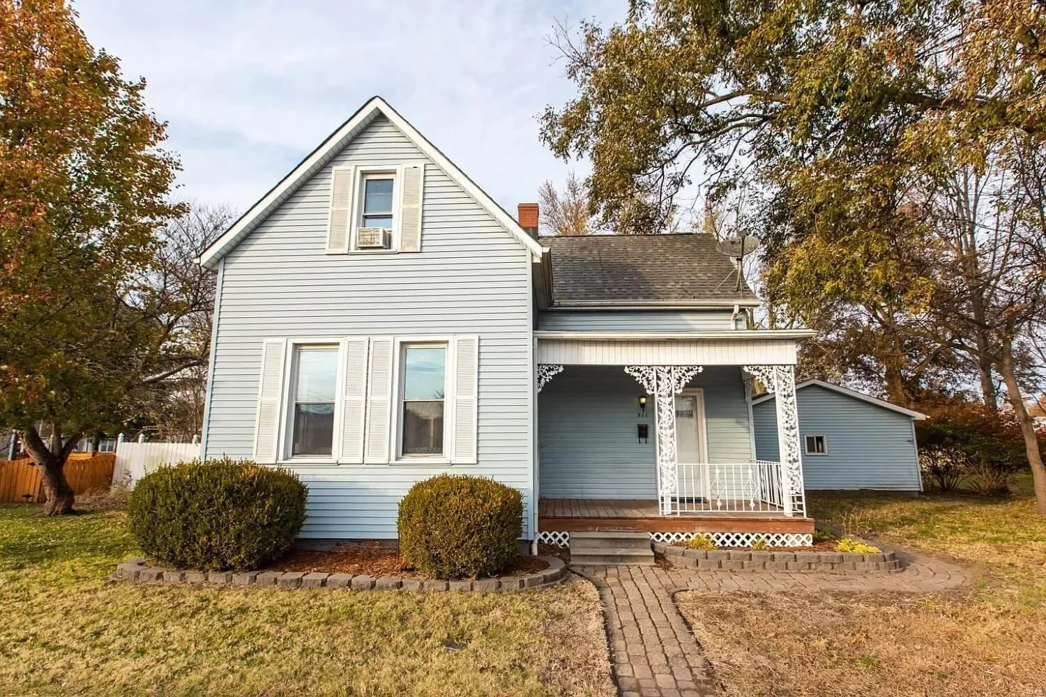 1900 Traditional house in Mascoutah, Illinois - $150k