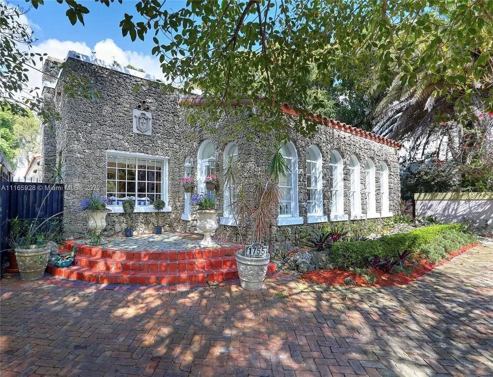 1924 Mediterranean Revival house Miami Florida - front view.jpeg