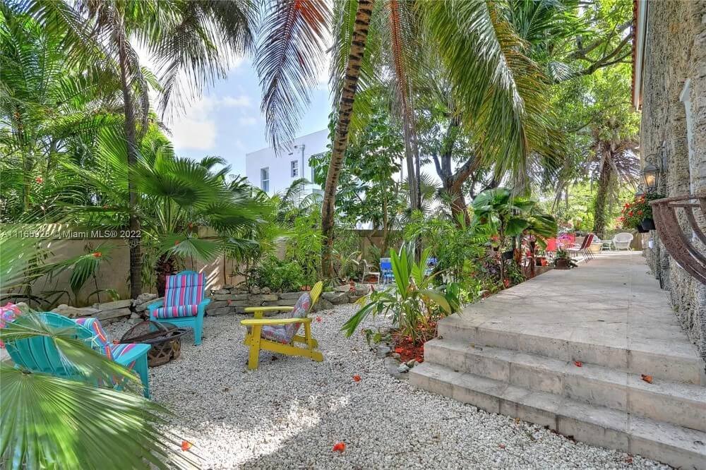 1924 Mediterranean Revival house Miami Florida - backyard 7.jpeg