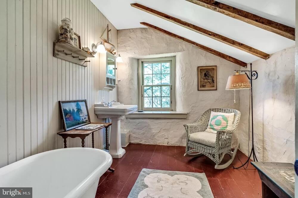 1850 Farmhouse Spring City Pennsylvania - third bathroom.jpeg