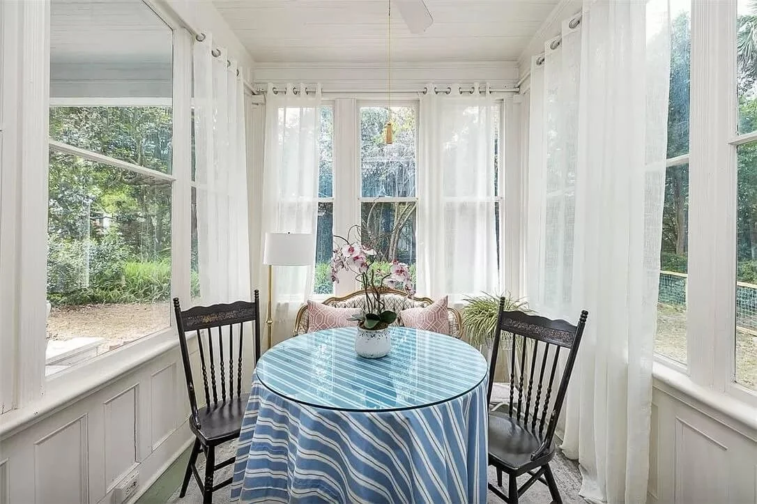 The DuBignon Lockwood house 1904 Queen Anne style Brunswick Georgia - relax space.jpg