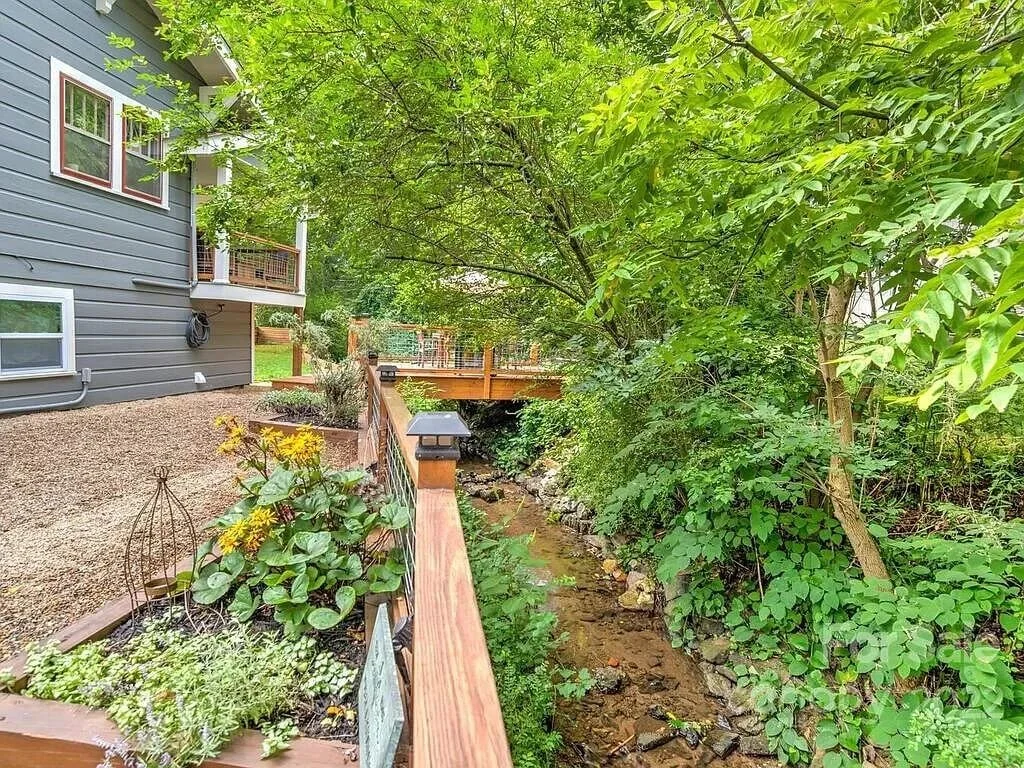 1923 Craftsman house Asheville North Carolina - backyard and garden 7.jpg