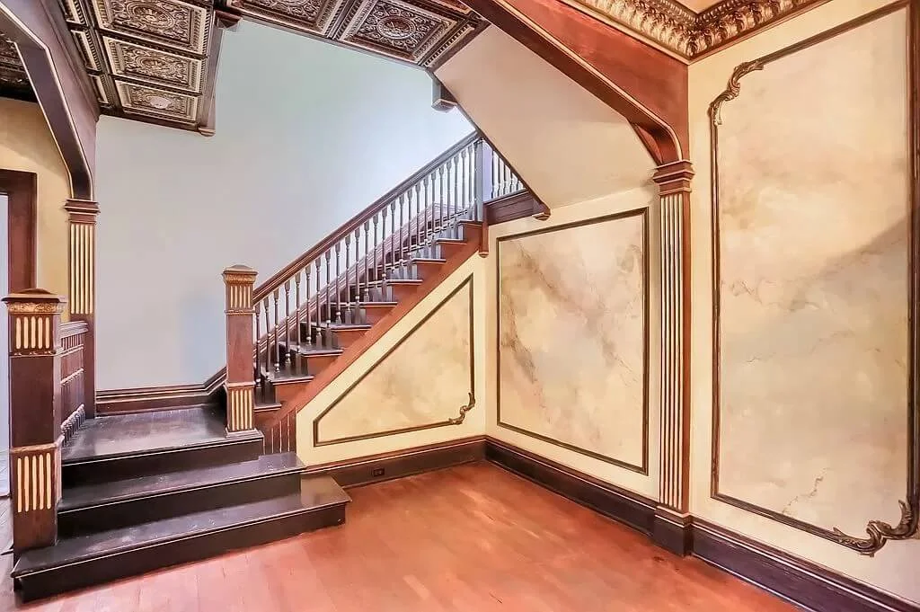 The George S King House 1898 Victorian style Franklin Pennsylvania - staircase.jpg