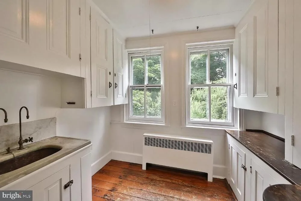 The Homestead 1750 Italianate style house Wallingford Pennsylvania - kitchen area.jpeg