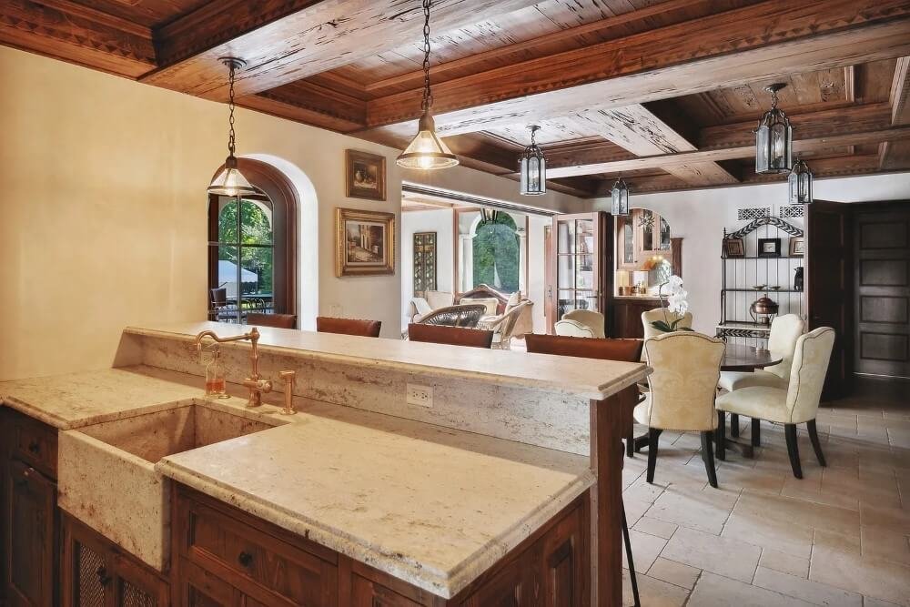 1912 Mediterranean house Winnetka Illinois - pool house 5.jpeg