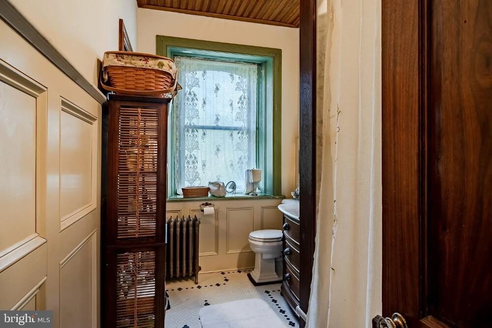 1893 Victorian house Wyncote Pennsylvania - third bathroom.jpeg