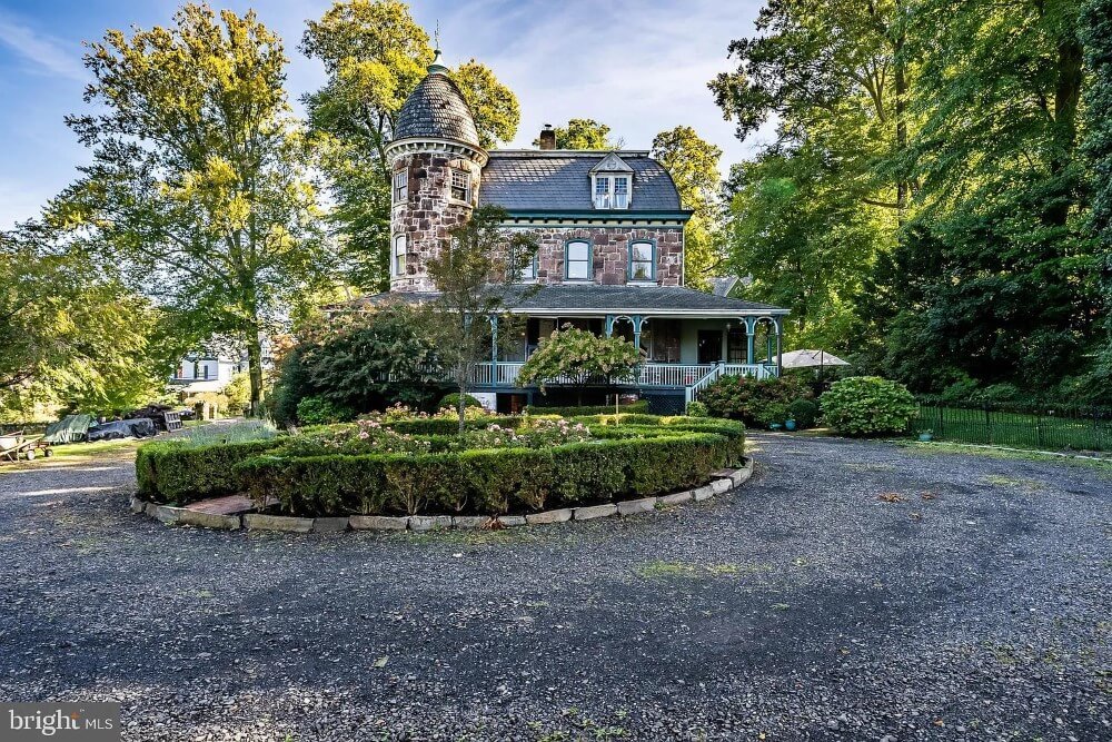 1893 Victorian house Wyncote Pennsylvania - garden 2.jpeg