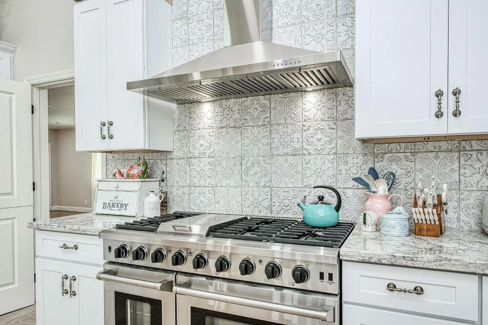 1905 Victorian house Selma California - kitchen 3.jpeg