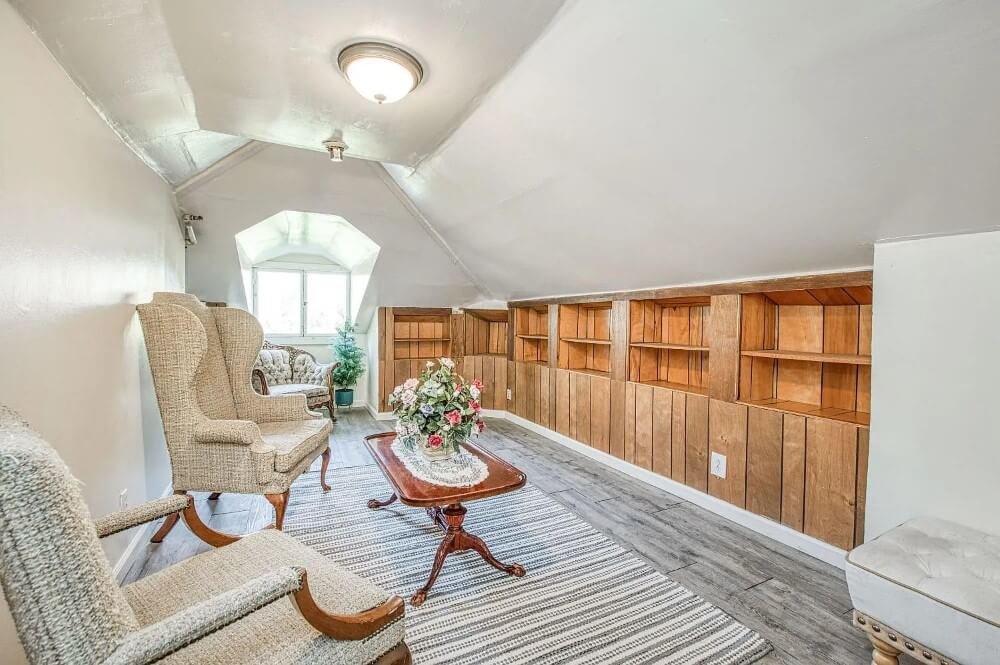 1905 Victorian house Selma California - relax room.jpeg