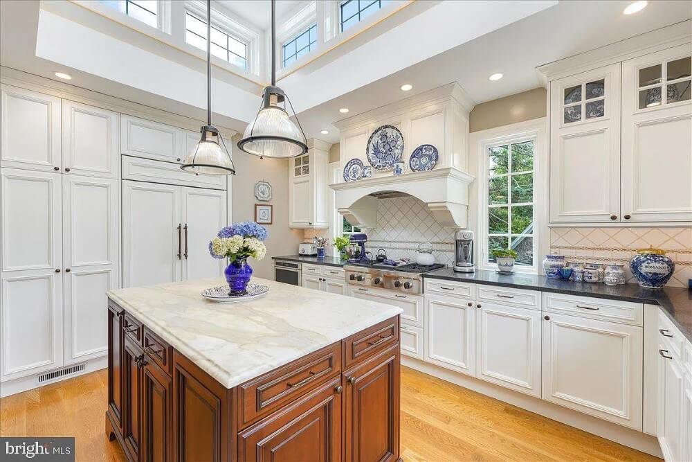 1924 Colonial house Wallingford Pennsylvania - kitchen 2.jpeg
