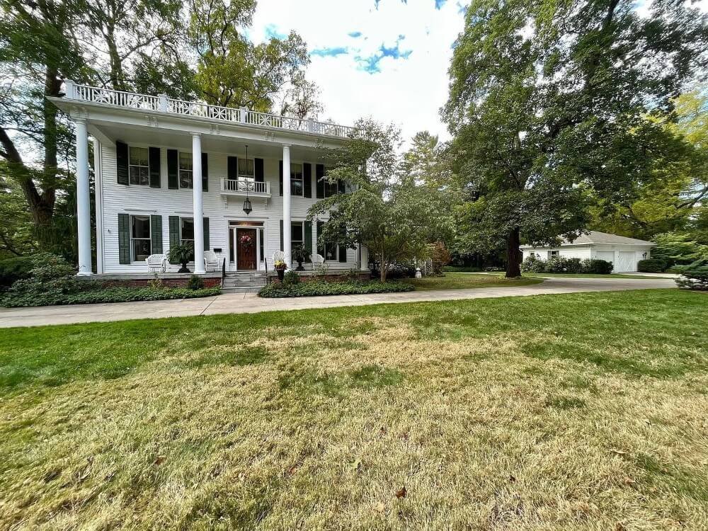 1867 Colonial house Jackson Michigan - house view 3.jpeg