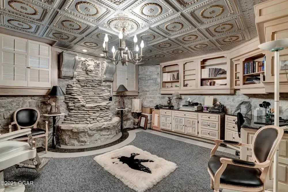 Carter Mansion 1890 Victorian style Carthage Missouri - second office.jpeg