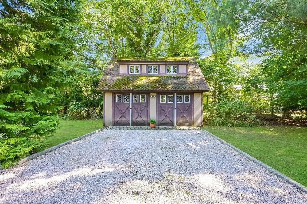 1904 Tudor house Belle Terre New York - garage.jpeg
