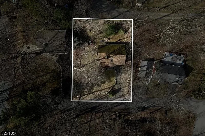 1945 Cabin house Vernon Township New Jersey - 6 - top view.jpg