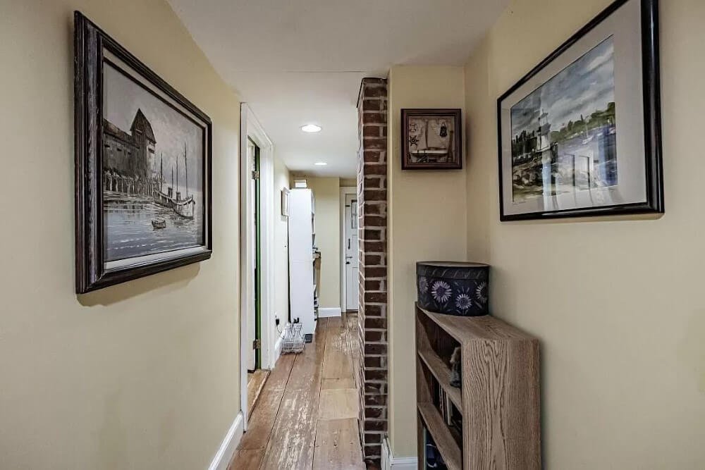 The Parris House 1818 Federal style Paris Maine - 46 - hallway.jpeg