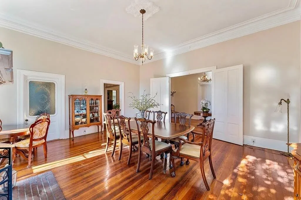 McGowan Gary Harris House 1850 Colonial style Abbeville South Carolina - 11 - dining room.jpg