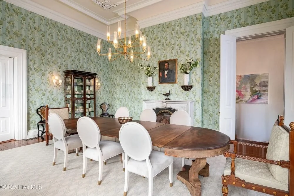 Wessington 1850 Historic house Edenton North Carolina - 13 - dining room.jpeg
