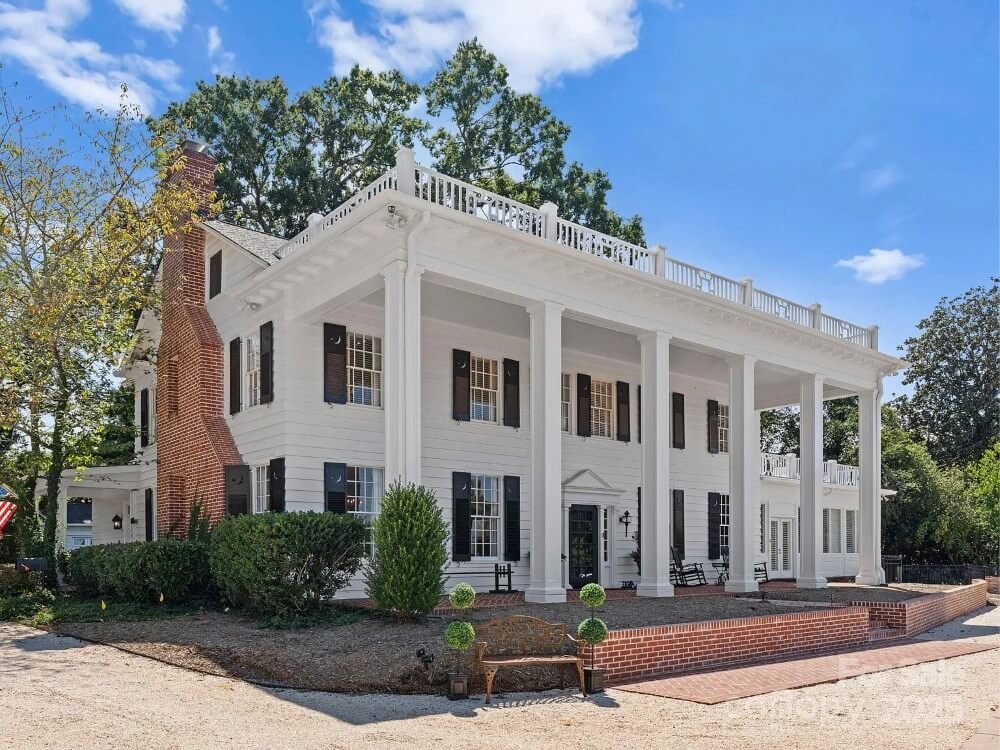 The McNinch House 1926 Colonial Revival Charlotte North Carolina - 1 - front view.jpeg