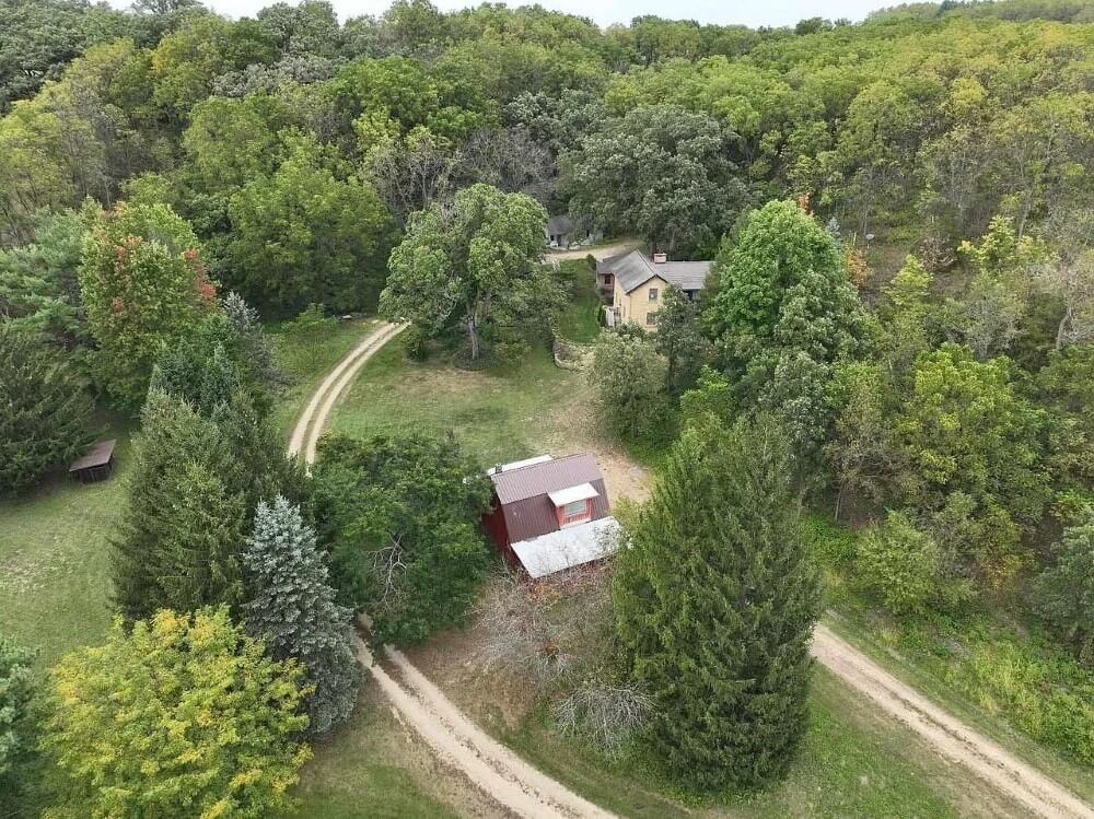 1840 Farmhouse Mineral Point Wisconsin - 6 - property view.jpeg