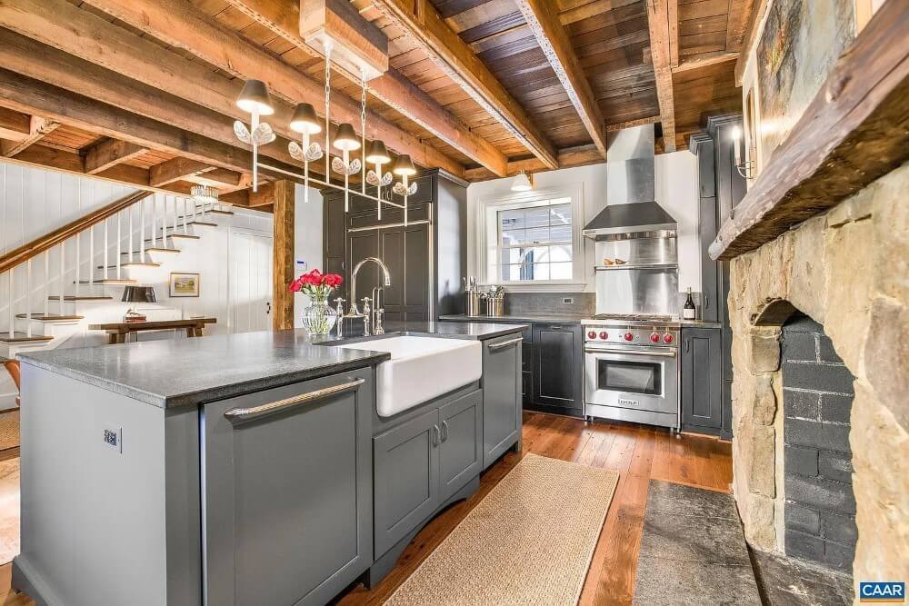 1812 Historic house Charlottesville Virginia - 23 - kitchen.jpeg