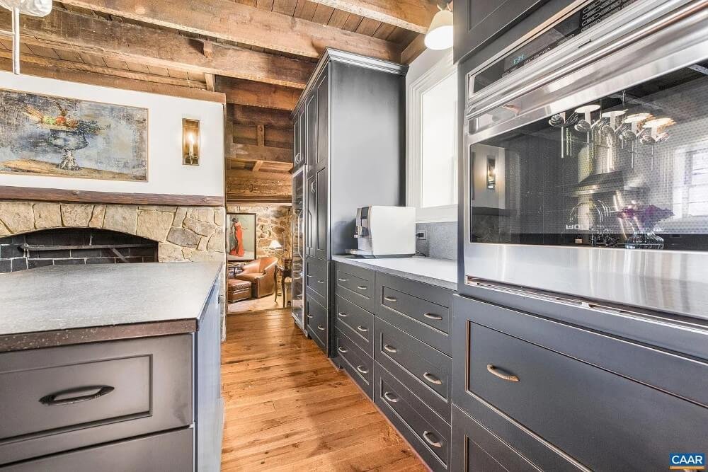 1812 Historic house Charlottesville Virginia - 24 - kitchen.jpeg