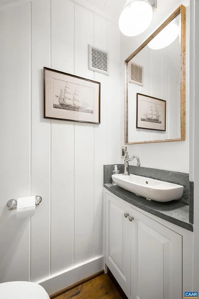 1812 Historic house Charlottesville Virginia - 32 - bathroom.jpeg