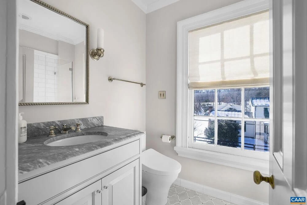 1812 Historic house Charlottesville Virginia - 41 - bathroom.jpeg
