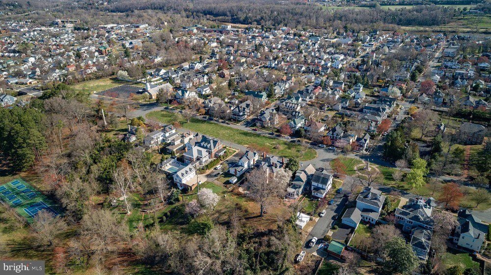 1910 Colonial Revival house Fredericksburg Virginia - 99 - top view.jpeg