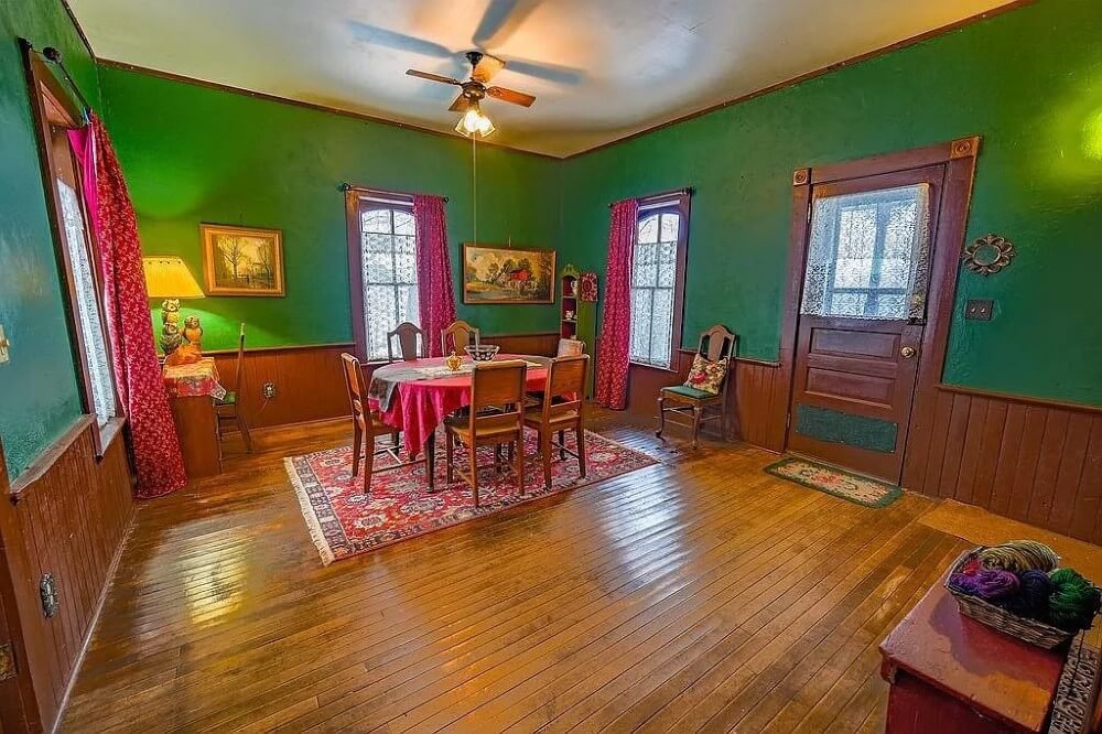 1865 Victorian house Elroy Wisconsin - 4 - dining room.jpeg