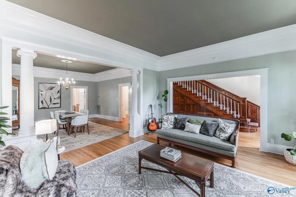 1852 Traditional house Decatur Alabama - 5 - living room.jpeg