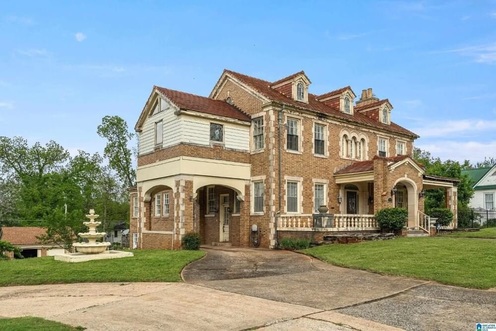 1930 Historic Schilleci home Bessemer Alabama - 2 - front view.jpeg