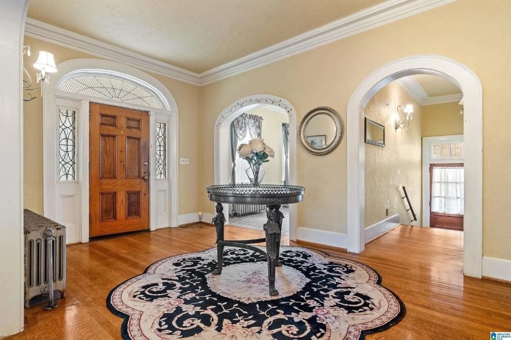 1930 Historic Schilleci home Bessemer Alabama - 4 - foyer.jpeg
