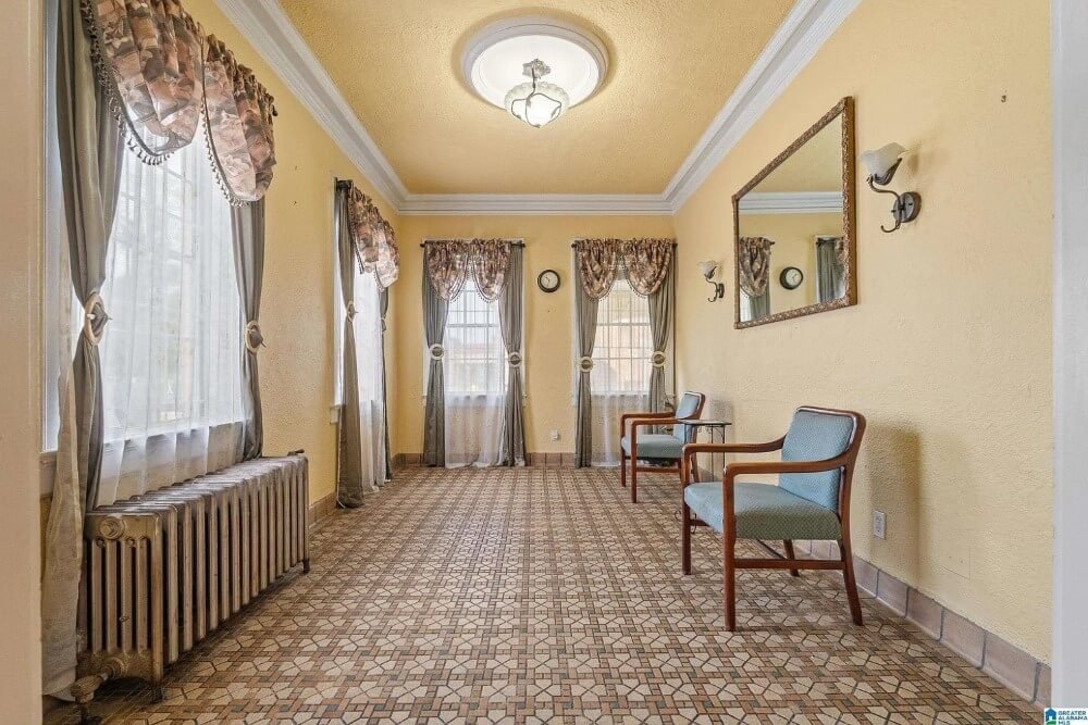 1930 Historic Schilleci home Bessemer Alabama - 5 - hallway.jpeg