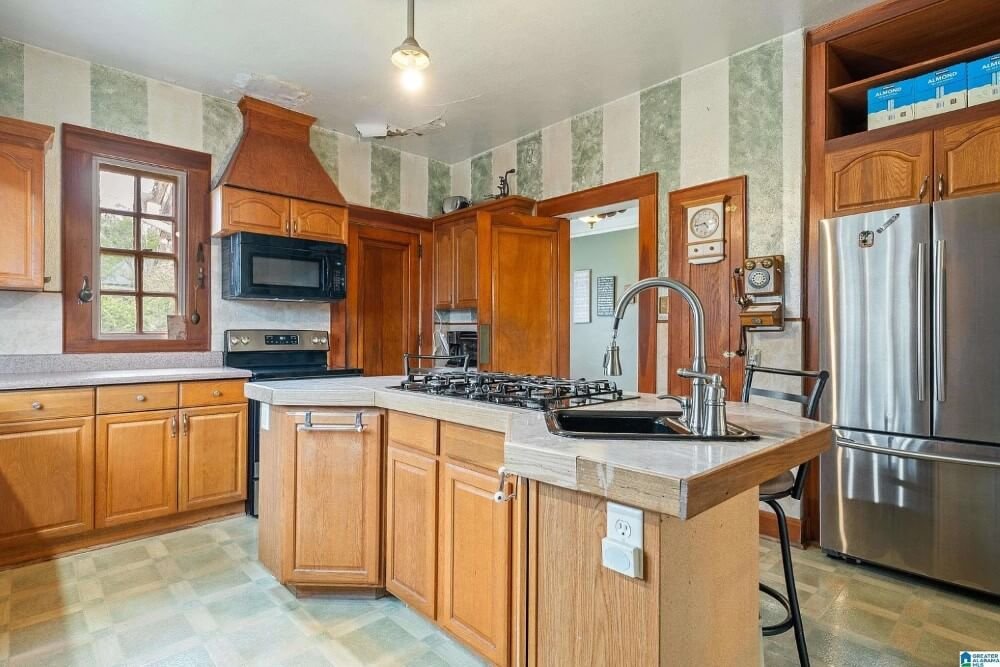 1930 Historic Schilleci home Bessemer Alabama - 13 - kitchen.jpeg
