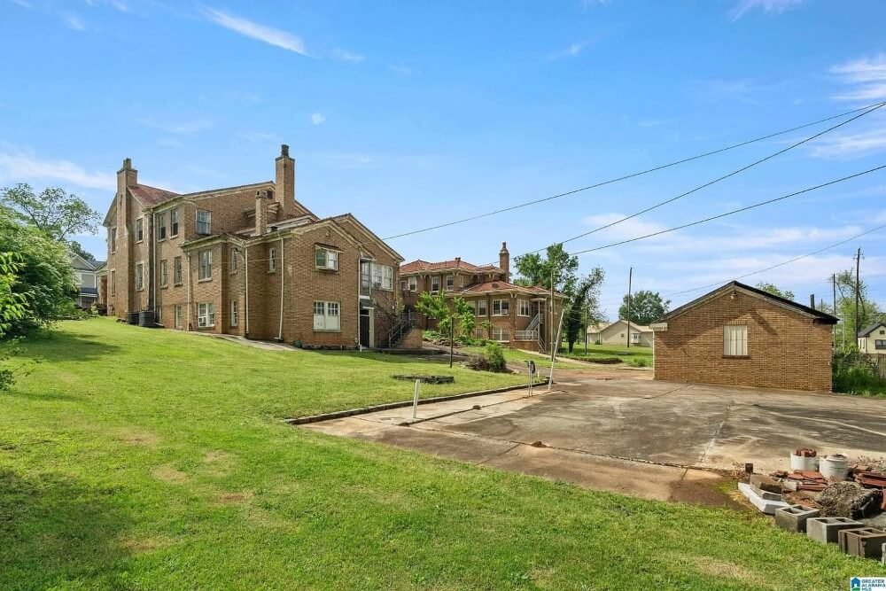 1930 Historic Schilleci home Bessemer Alabama - 38 - backyard.jpeg