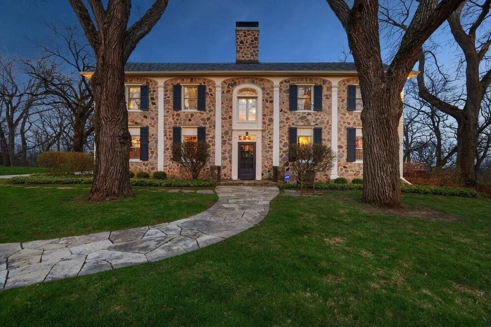 1927 Colonial Revival house Mukwonago Wisconsin - 1 - front view.jpeg
