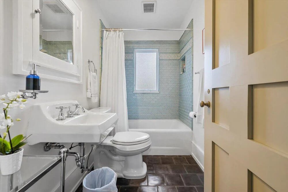 1927 Colonial Revival house Mukwonago Wisconsin - 15 - bathroom.jpeg