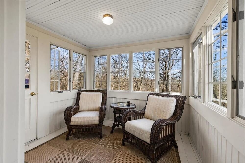 1927 Colonial Revival house Mukwonago Wisconsin - 17 - sunroom.jpeg