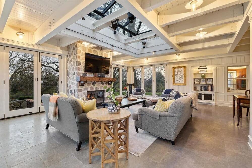 1927 Colonial Revival house Mukwonago Wisconsin - 26 - living room.jpeg