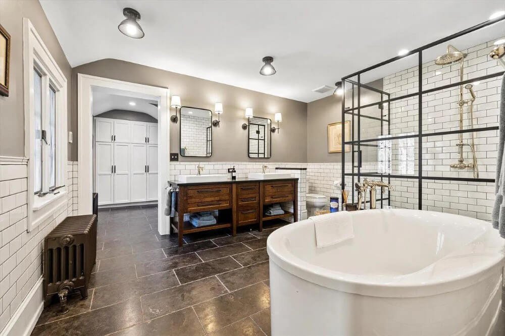 1927 Colonial Revival house Mukwonago Wisconsin - 30 - bathroom.jpeg