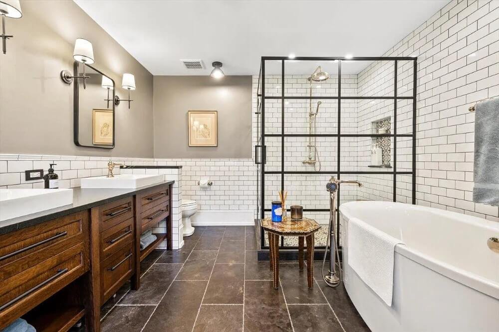 1927 Colonial Revival house Mukwonago Wisconsin - 31 - bathroom.jpeg