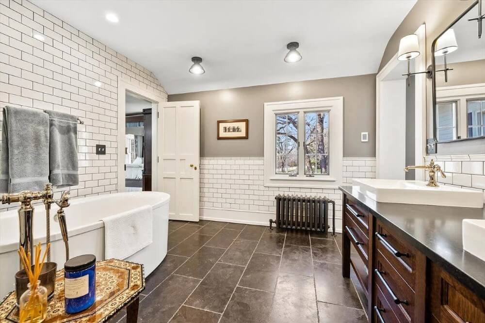 1927 Colonial Revival house Mukwonago Wisconsin - 32 - bathroom.jpeg