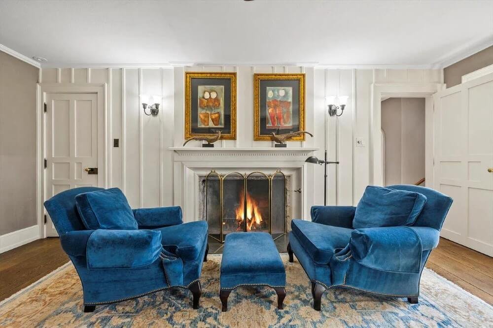 1927 Colonial Revival house Mukwonago Wisconsin - 34 - relax spot.jpeg