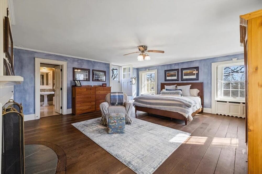 1927 Colonial Revival house Mukwonago Wisconsin - 35 - bedroom.jpeg
